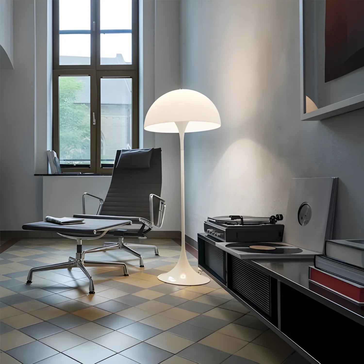 Panthella: Minimalist LED Floor Lamp with Warm Light - Iconic Design by Verner Panton Perfect for the Living Room