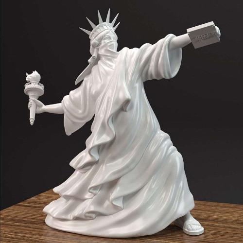 Galleria369-"Symbol of Freedom: Statue of Liberty Resin Sculpture for Timeless Elegance"