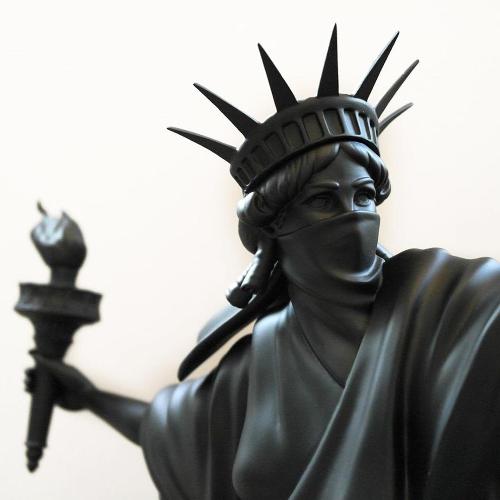 Inspired Statue of Liberty Sculpture | Modern Art Resin Decor - Art & design