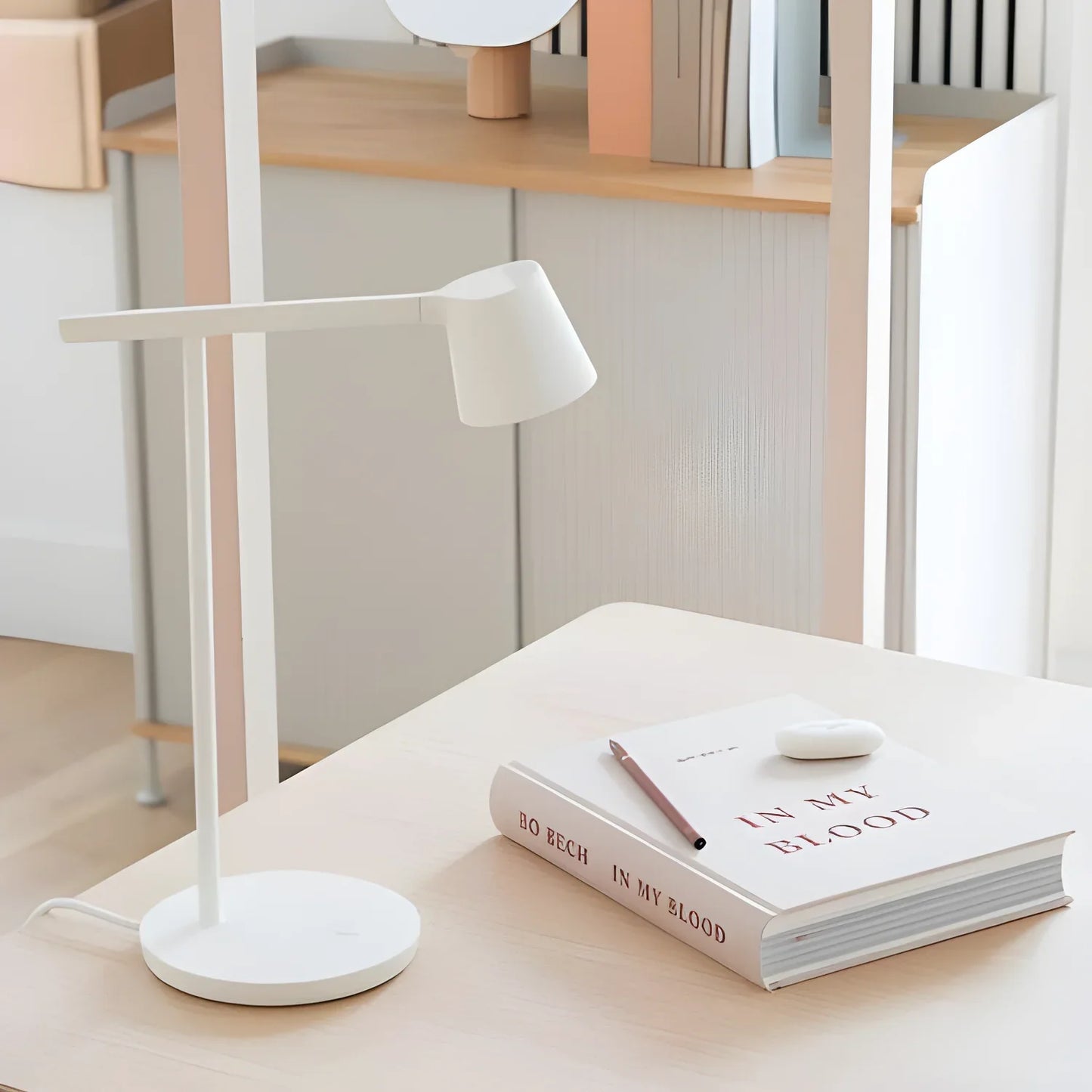 Muuto Tip Table Lamp - Minimalist Design with Dimmable Function Adjustable and Integrated LED Light - White / EU - lamp