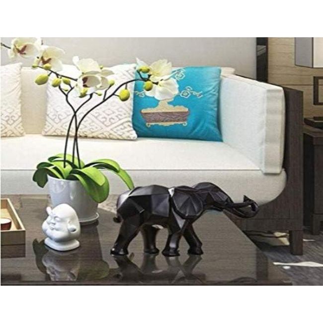 ’Geometric Elephant Statue in Resin | Modern Decorative Art Piece’ - Art & design