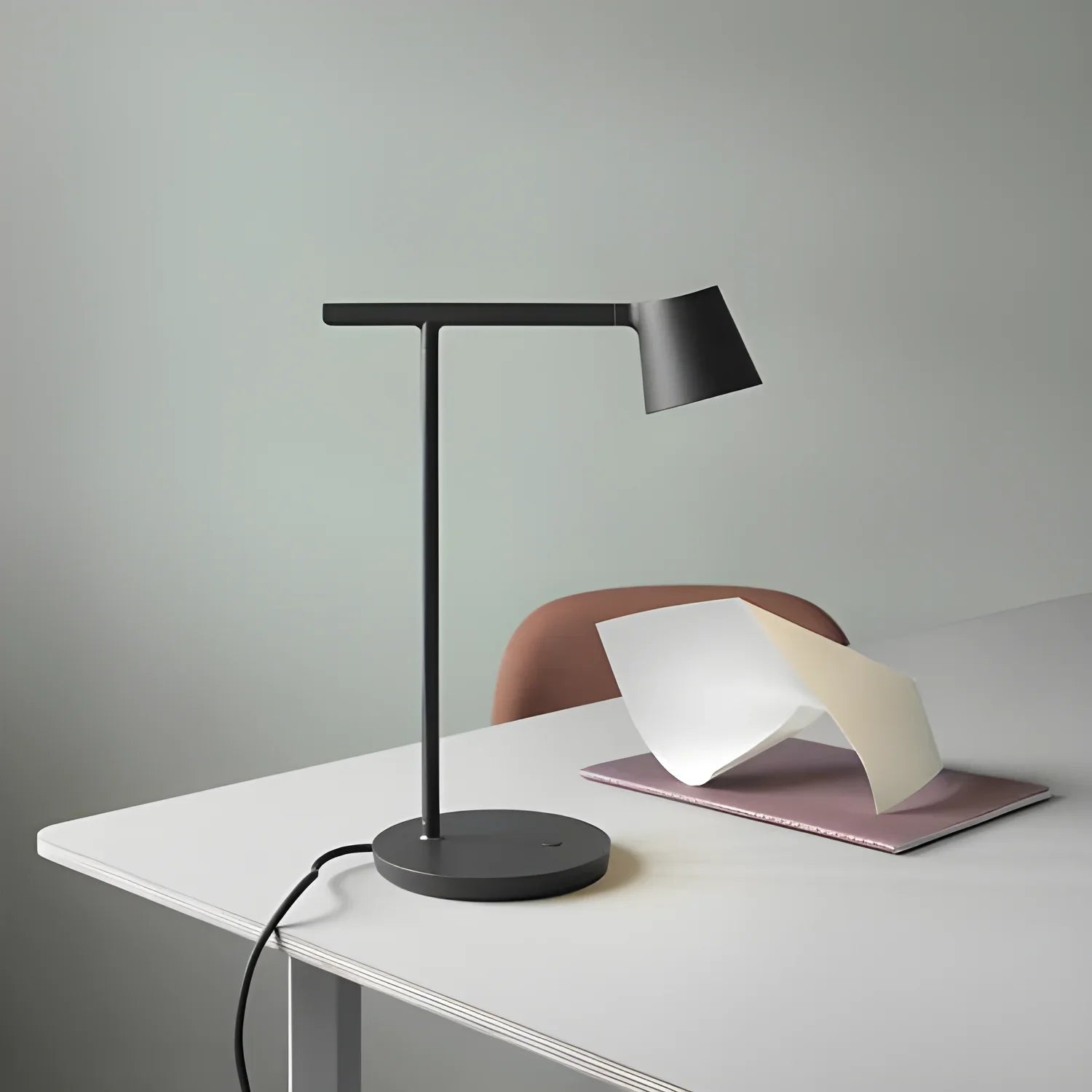 Muuto Tip Table Lamp - Minimalist Design with Dimmable Function Adjustable and Integrated LED Light - Black / EU - lamp