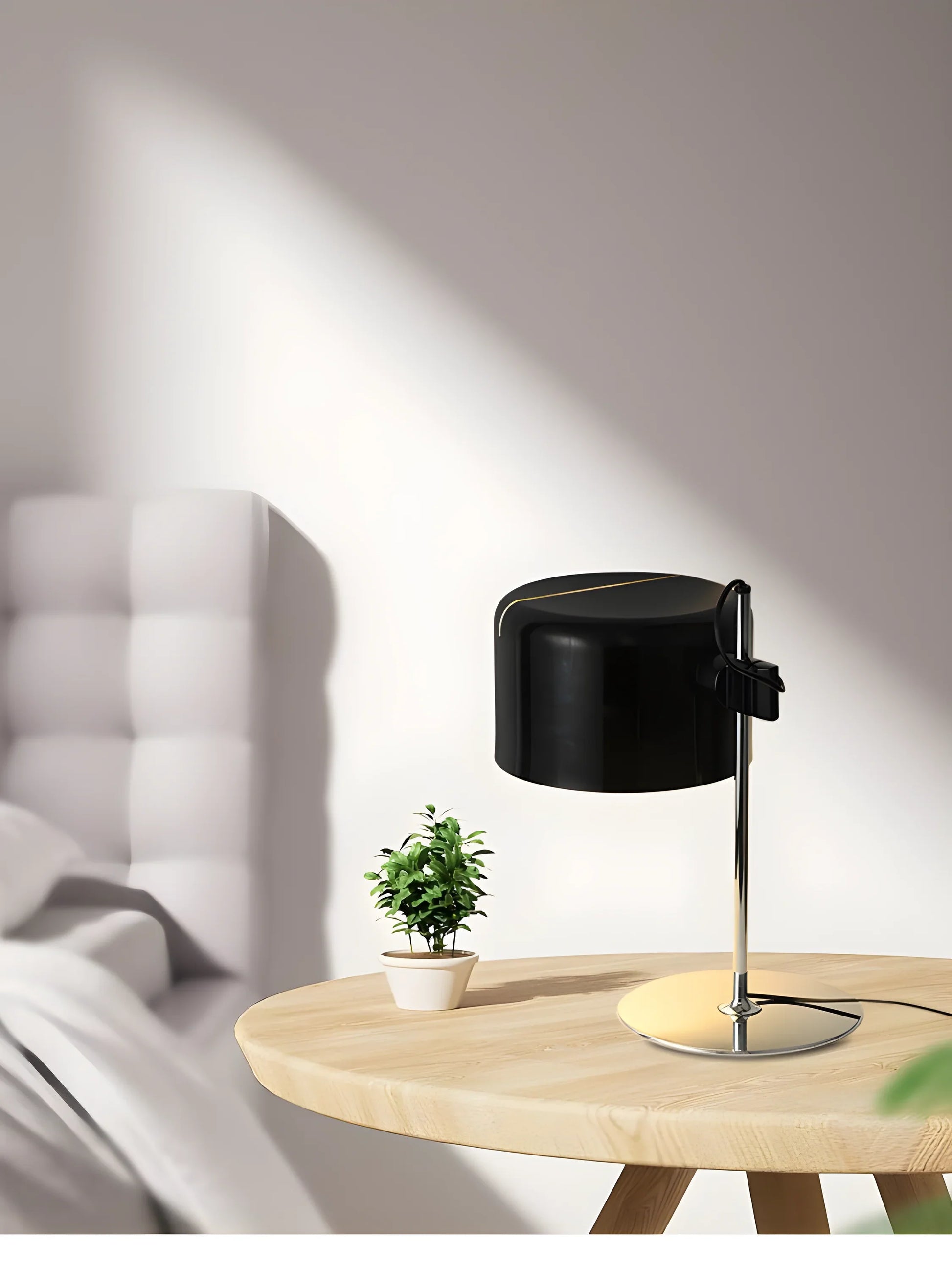 Simple Modern Table Lamp - Sleek Living Room Lamp with Carbon Steel & Aluminum - Galleria369 Hurban House