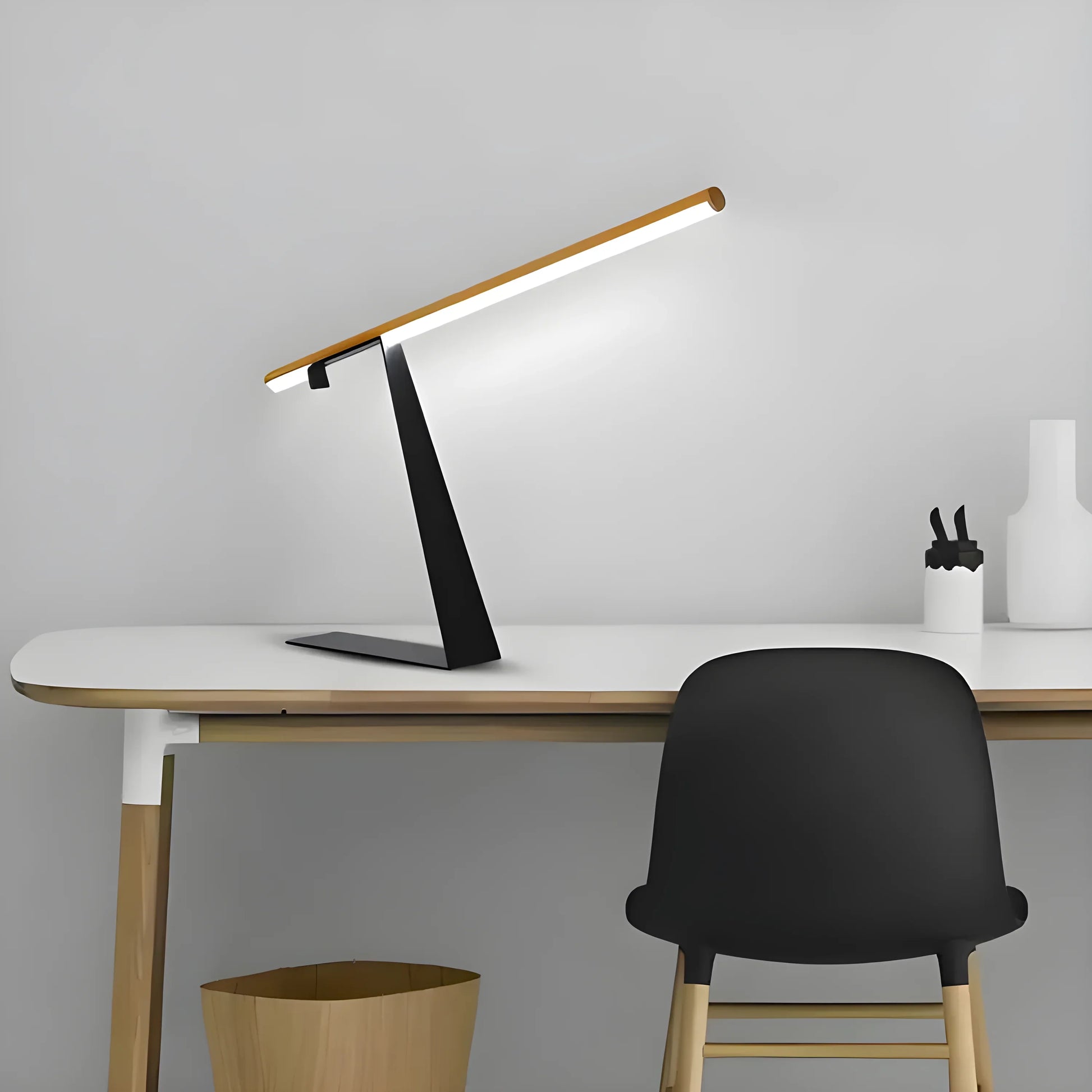 ’Sleek Modern Geometric Table Lamp with Extended Pole: Perfect for Study and Office’ - Art & design